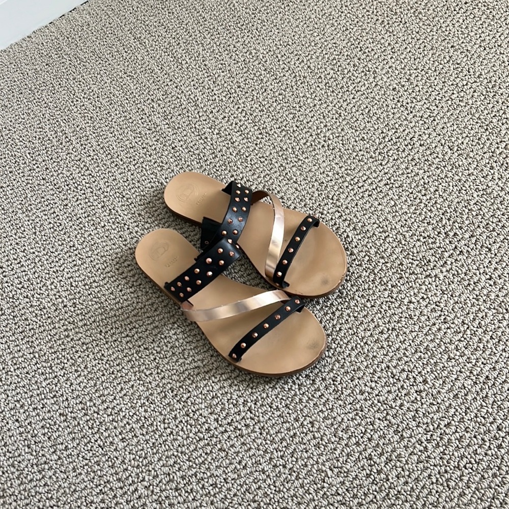 Flat sandals comfy.
